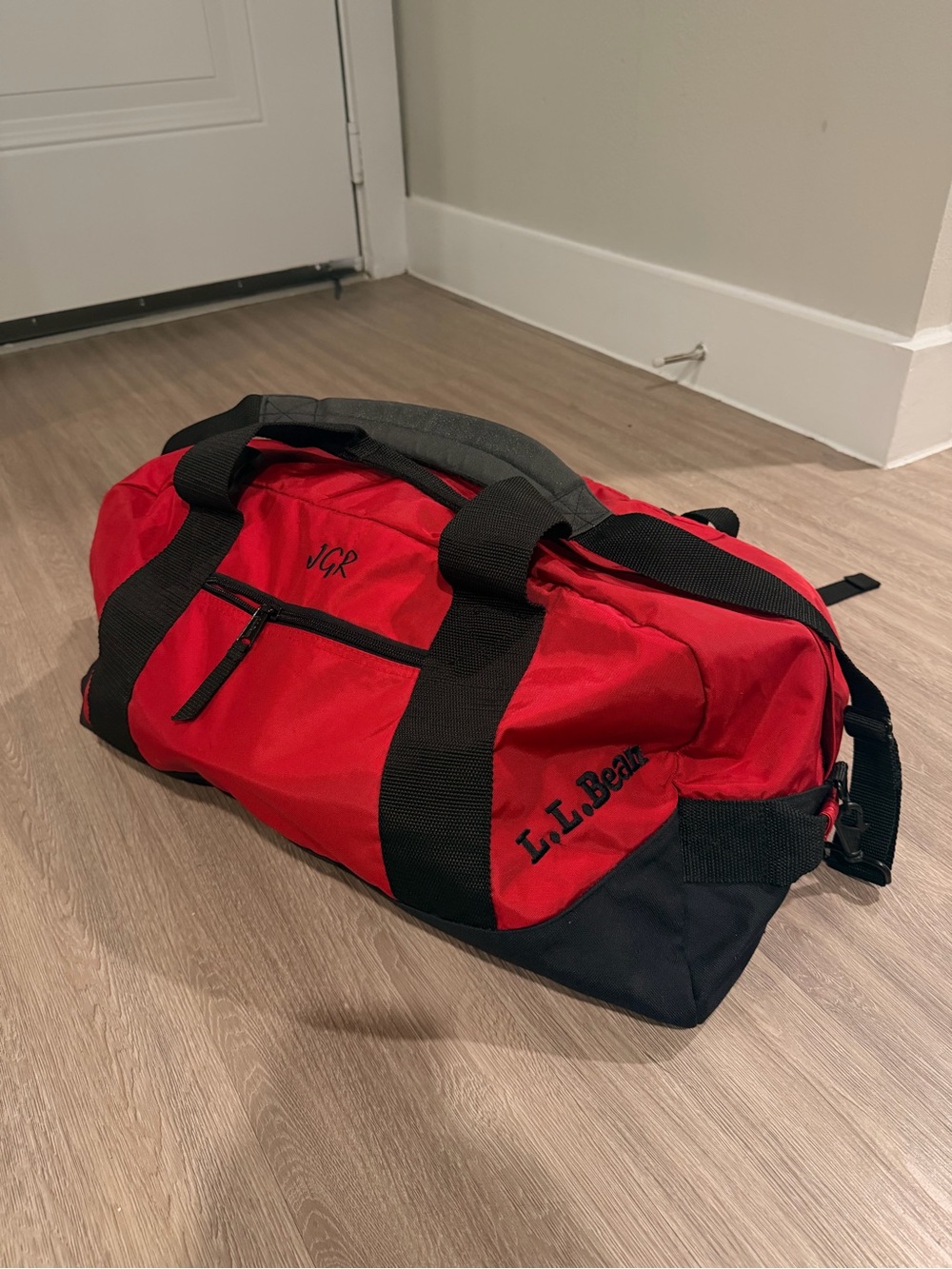 LL BEAN Adventure Duffle Bag Heavy Duty Red & Black Large Travel